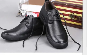 Лятото 2 нова мъжки обувки корейската версия на тренда 9 мъжки ежедневни обувки дишащи обувки, мъжки обувки Q5R100