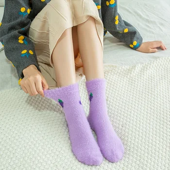 Сладки плодови чорапи Имитация норковых кадифени чорапи Зимни дебели Топли дамски чорапи, Пижами, Домашни Дамски Чорапи на Пода За сън Спалня Сокс